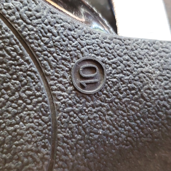 FOREVER by PAULA ABDUL, White and Black Heels size 10 - Picture 6 of 12